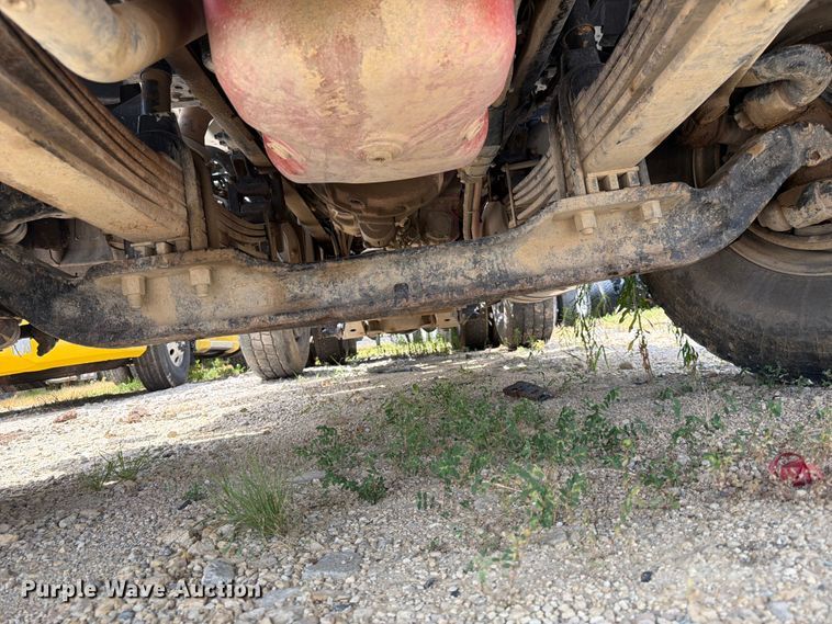 image for item YA4129 2019 Peterbilt 567 semi truck