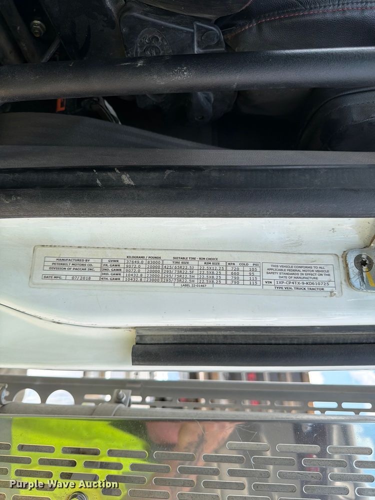 image for item YA4129 2019 Peterbilt 567 semi truck