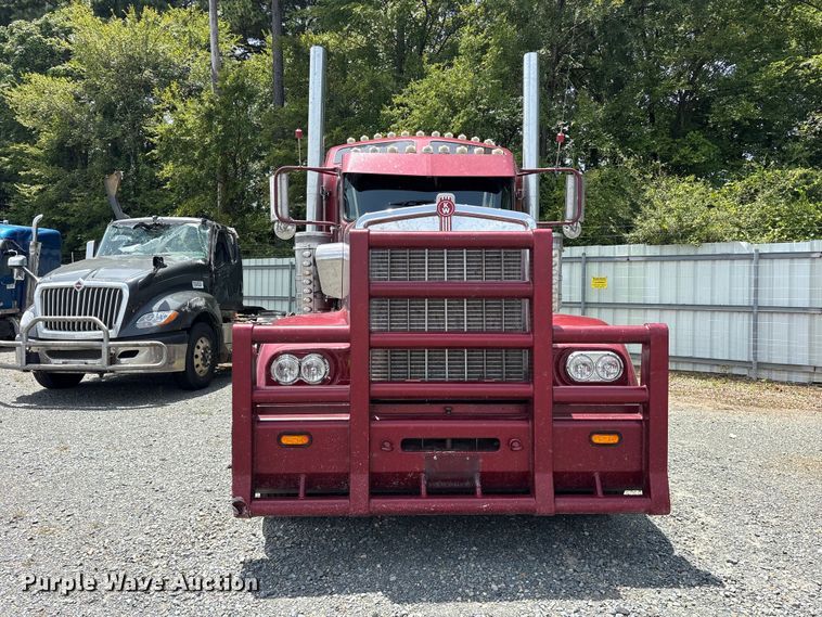 image for item YA4268 2006 Kenworth W900 semi truck