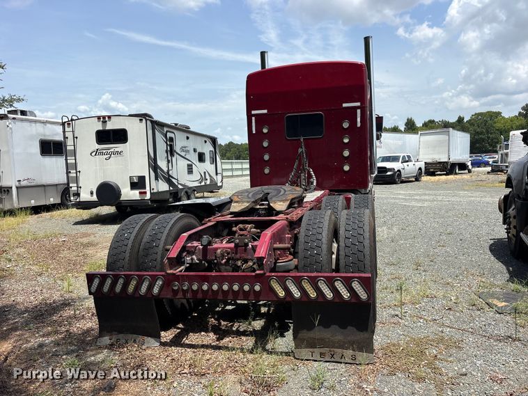image for item YA4268 2006 Kenworth W900 semi truck