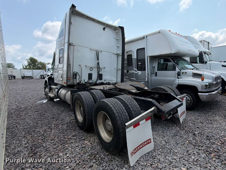 image for item YA4300 2024 Kenworth T680 semi truck