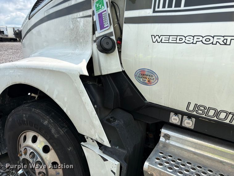 image for item YA4300 2024 Kenworth T680 semi truck