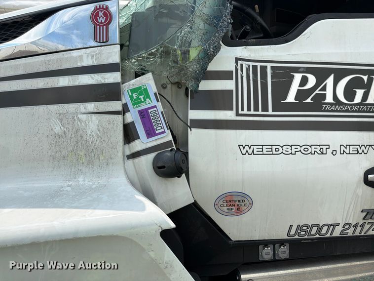 image for item YA4300 2024 Kenworth T680 semi truck