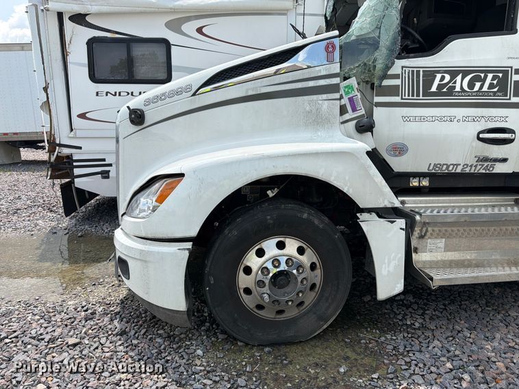 image for item YA4300 2024 Kenworth T680 semi truck