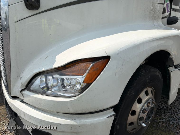 image for item YA4300 2024 Kenworth T680 semi truck