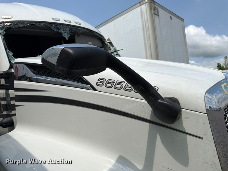 image for item YA4300 2024 Kenworth T680 semi truck