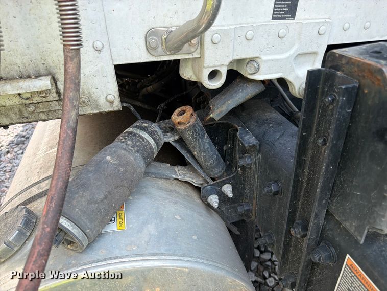 image for item YA4300 2024 Kenworth T680 semi truck