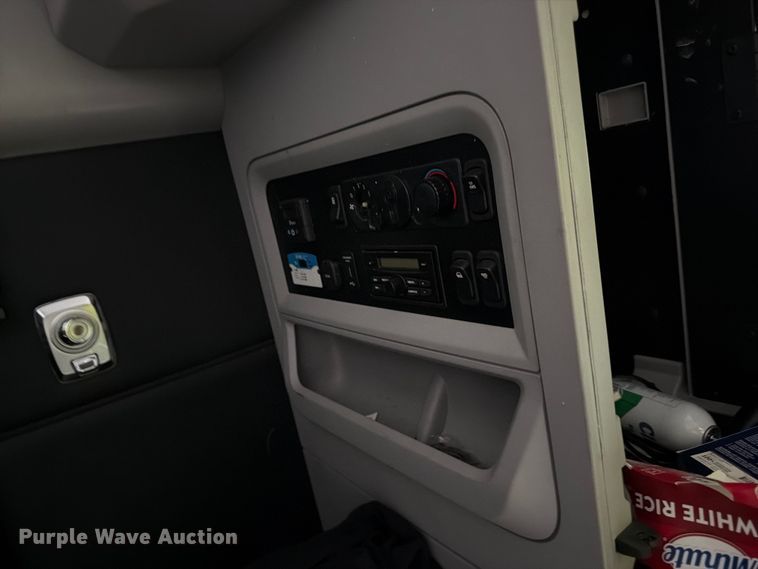 image for item YA4300 2024 Kenworth T680 semi truck