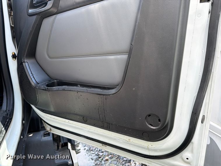 image for item YA4300 2024 Kenworth T680 semi truck