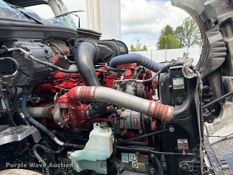 image for item YA4300 2024 Kenworth T680 semi truck