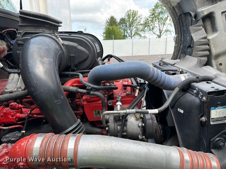 image for item YA4300 2024 Kenworth T680 semi truck