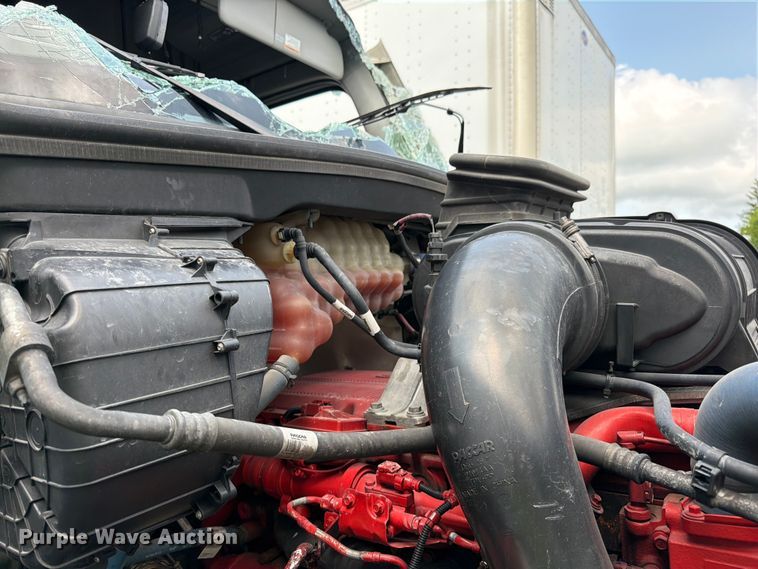 image for item YA4300 2024 Kenworth T680 semi truck