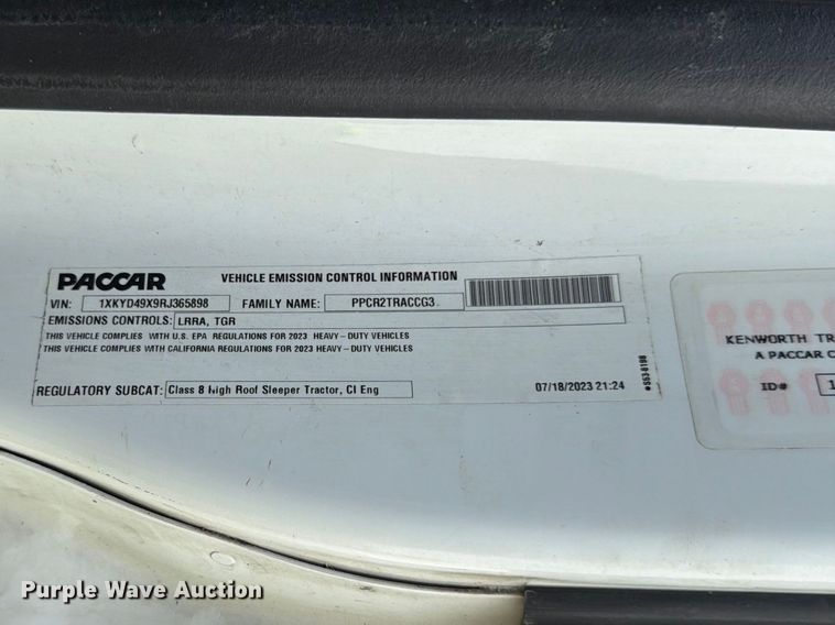 image for item YA4300 2024 Kenworth T680 semi truck