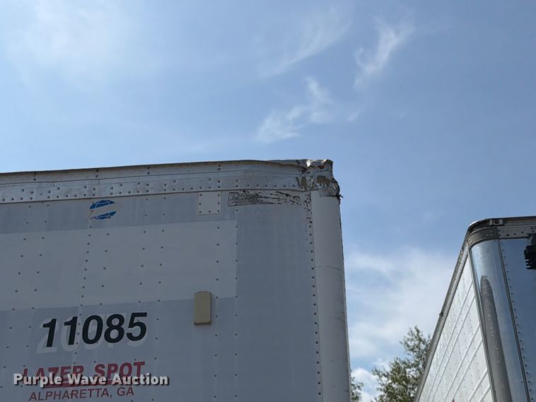 image for item YA4319 2004 Utility dry van trailer