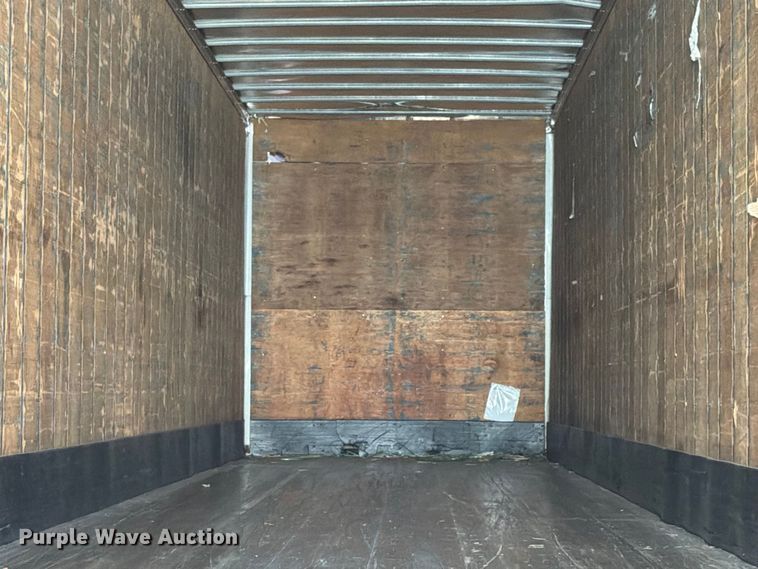 image for item YA4319 2004 Utility dry van trailer