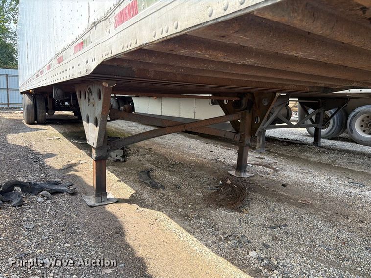 image for item YA4319 2004 Utility dry van trailer