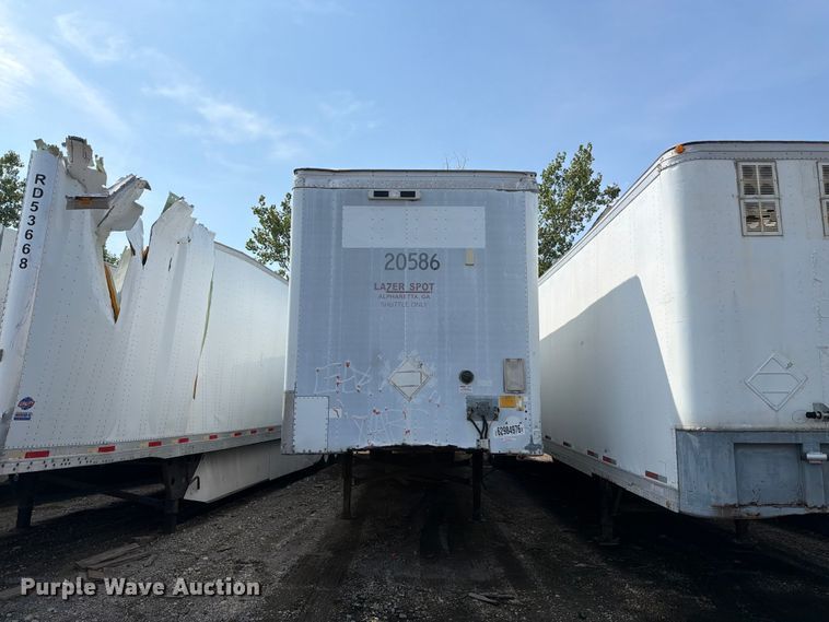 image for item YA4320 2004 Utility dry van trailer