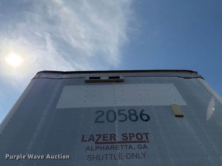 image for item YA4320 2004 Utility dry van trailer