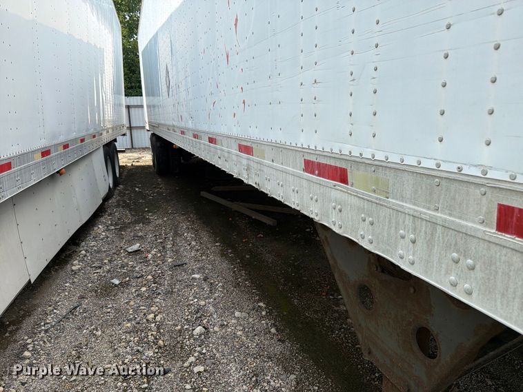 image for item YA4320 2004 Utility dry van trailer