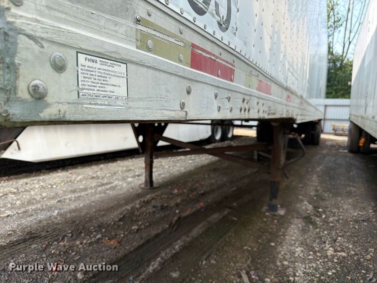 image for item YA4320 2004 Utility dry van trailer