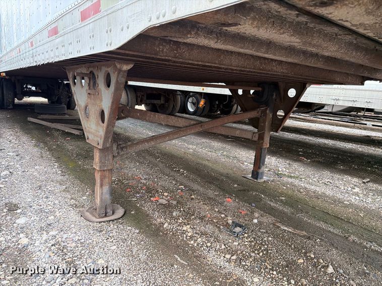 image for item YA4320 2004 Utility dry van trailer