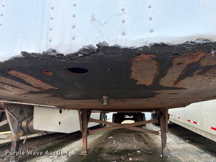 image for item YA4321 2004 Utility dry van trailer