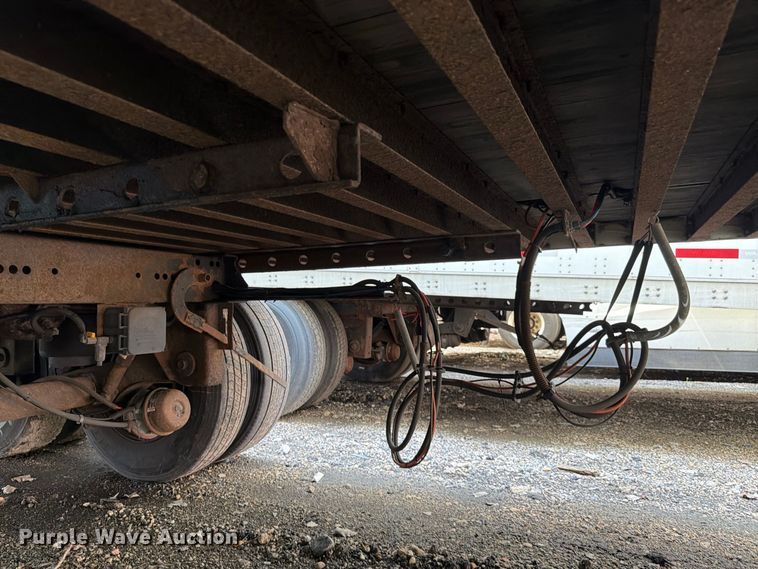 image for item YA4321 2004 Utility dry van trailer