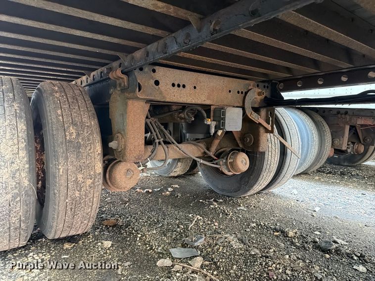 image for item YA4321 2004 Utility dry van trailer