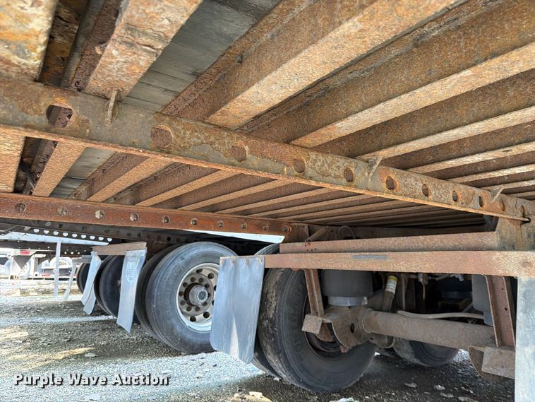 image for item YA4321 2004 Utility dry van trailer