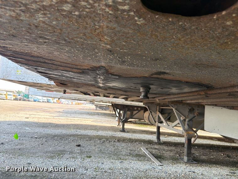 image for item YA4321 2004 Utility dry van trailer