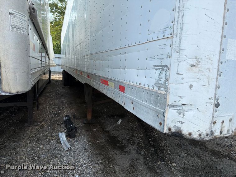 image for item YA4322 2004 Utility dry van trailer