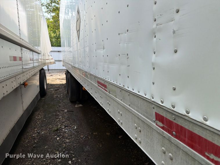 image for item YA4322 2004 Utility dry van trailer