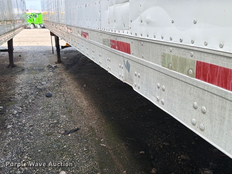 image for item YA4322 2004 Utility dry van trailer