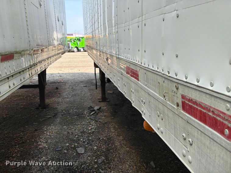 image for item YA4322 2004 Utility dry van trailer