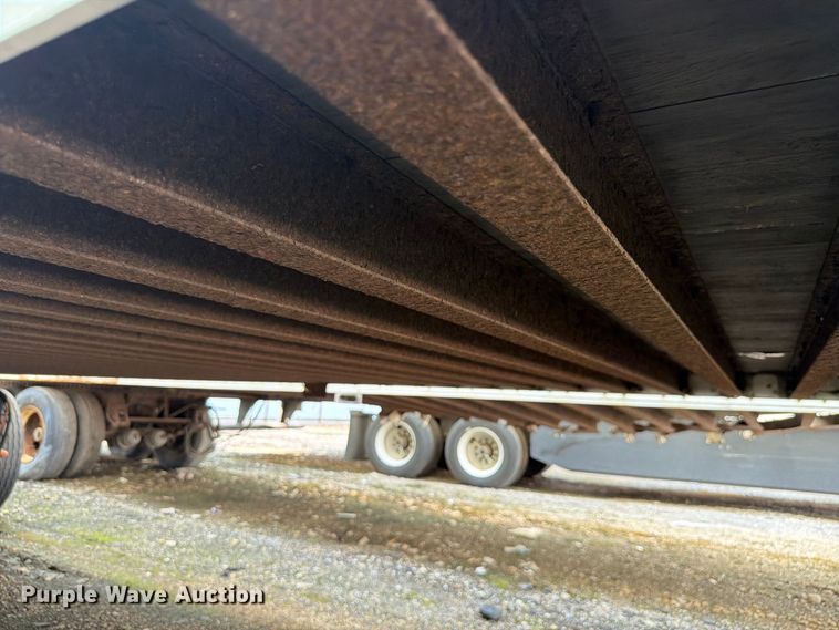image for item YA4322 2004 Utility dry van trailer