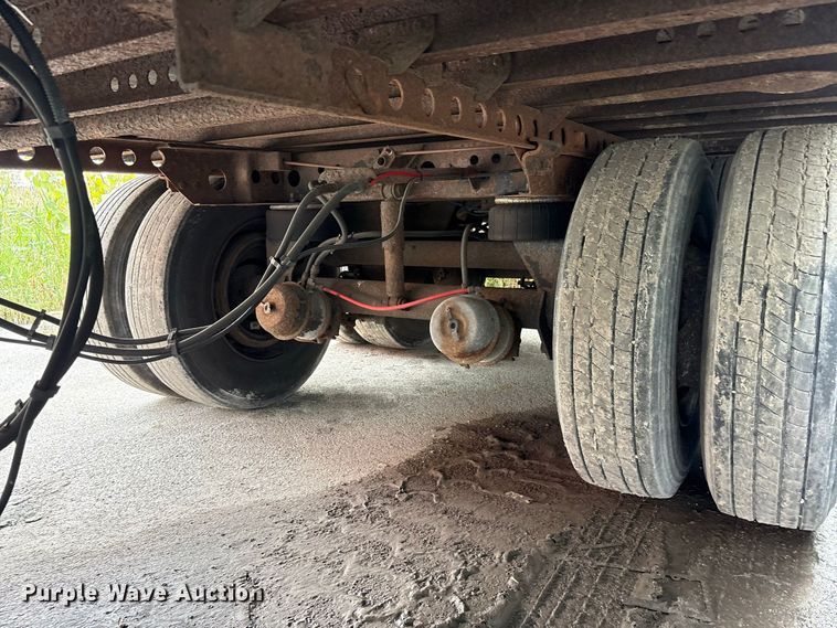 image for item YA4324 2005 Wabash DVCVHPC dry van trailer