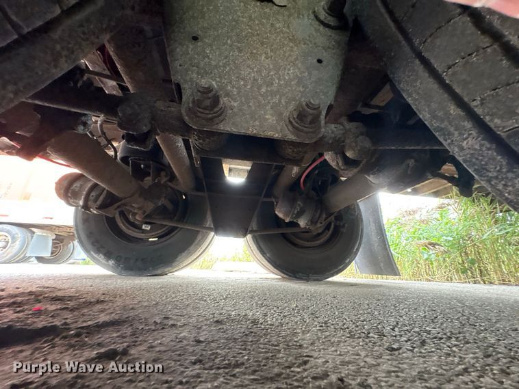 image for item YA4324 2005 Wabash DVCVHPC dry van trailer
