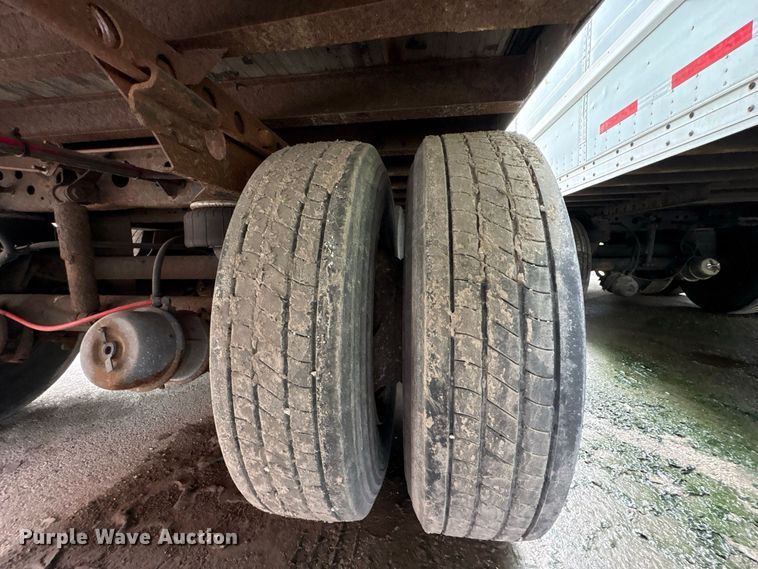 image for item YA4324 2005 Wabash DVCVHPC dry van trailer