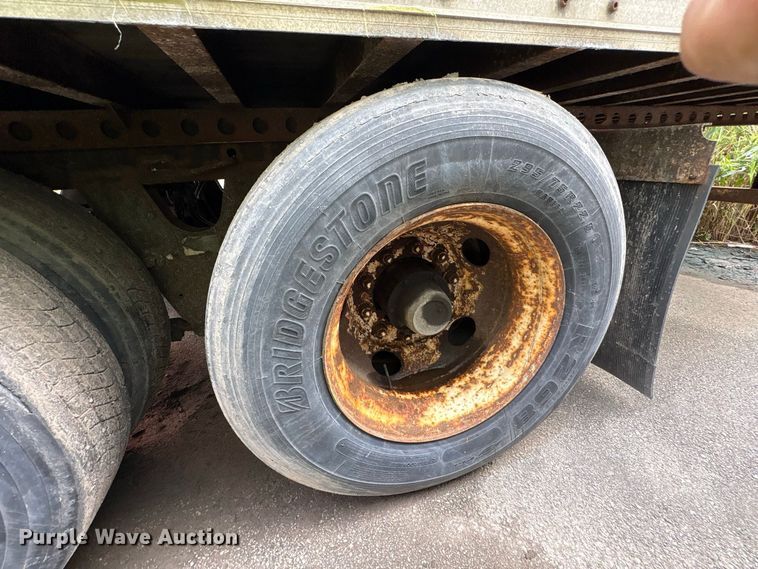 image for item YA4324 2005 Wabash DVCVHPC dry van trailer