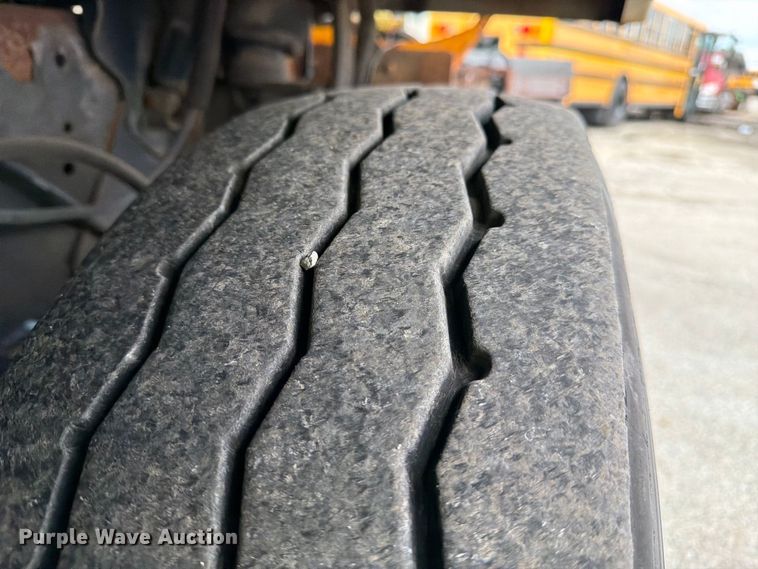 image for item YA4326 2017 Klamar Ottawa T2 yard truck