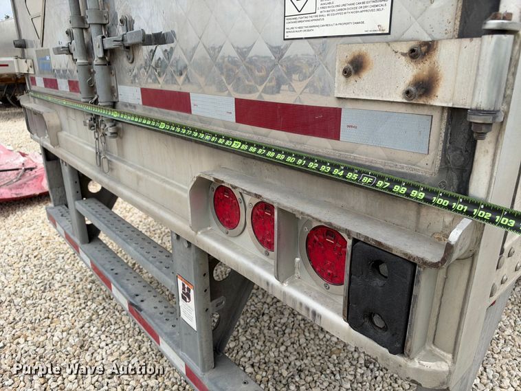 image for item YA4371 2023 CIMC 1RBR5505 refrigerated van trailer