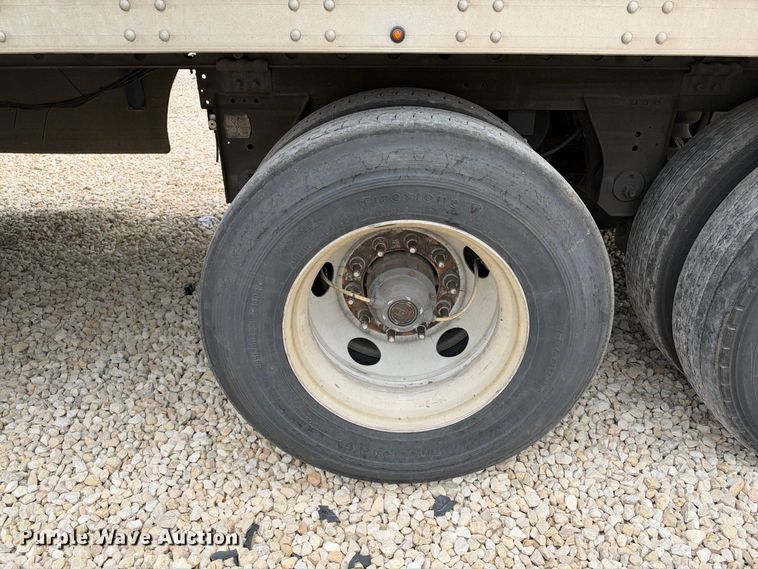 image for item YA4371 2023 CIMC 1RBR5505 refrigerated van trailer