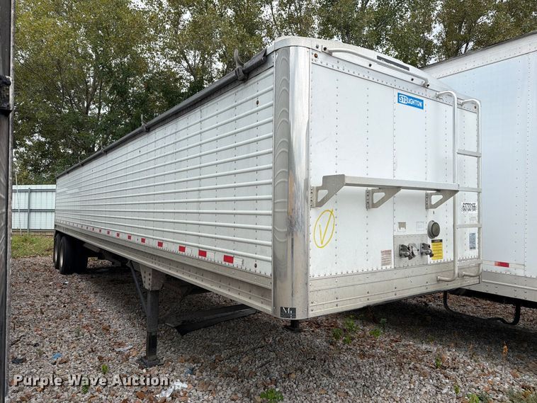 Stoughton AHV-401T-AR-A grain trailer