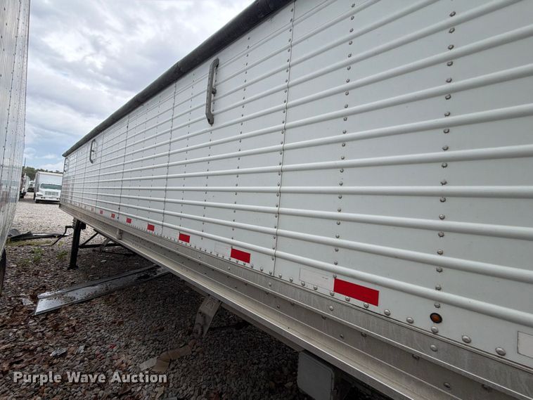 image for item YA4449 Stoughton AHV-401T-AR-A grain trailer