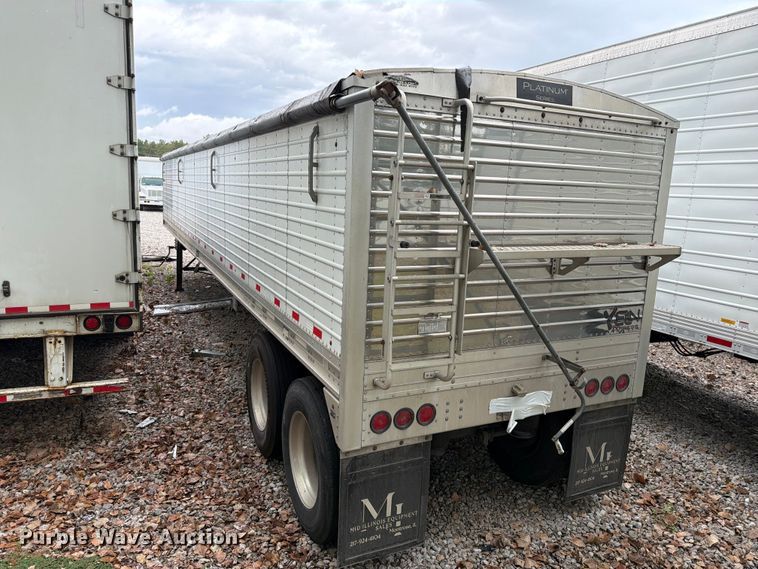image for item YA4449 Stoughton AHV-401T-AR-A grain trailer