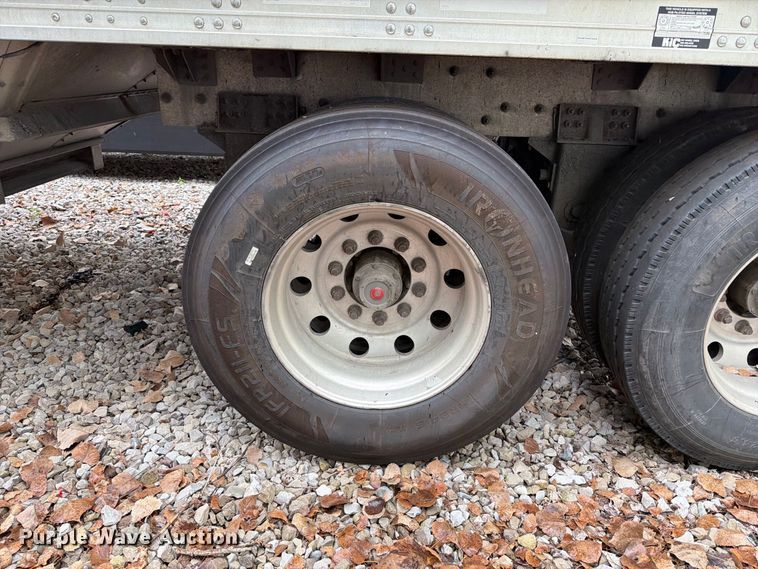 image for item YA4449 Stoughton AHV-401T-AR-A grain trailer