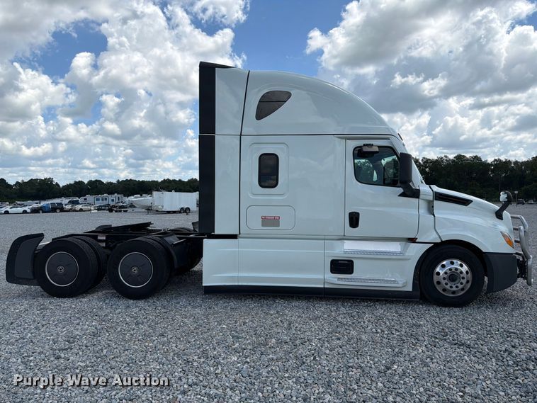 image for item YA4535 2026 Freightliner Cascadia semi truck