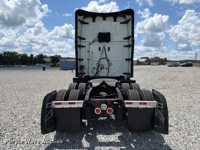 image for item YA4535 2026 Freightliner Cascadia semi truck