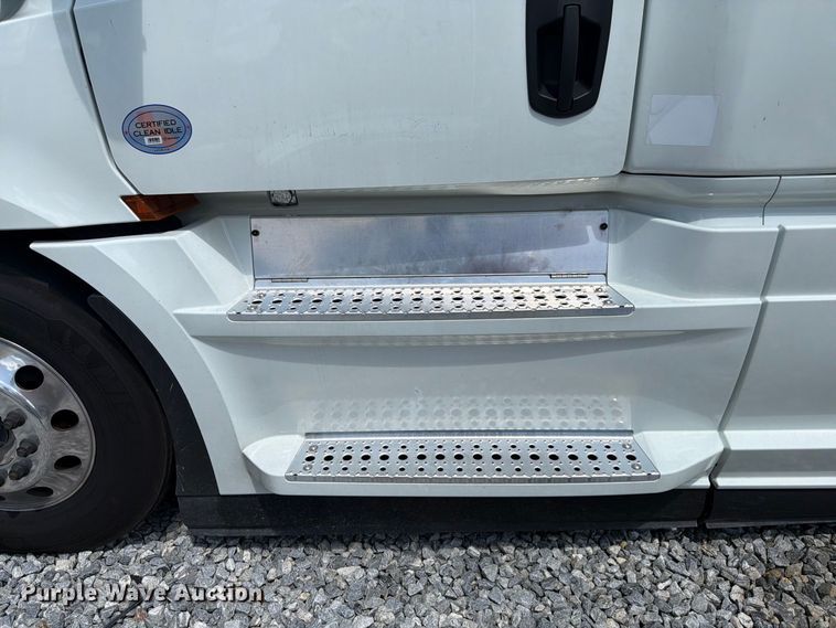 image for item YA4535 2026 Freightliner Cascadia semi truck