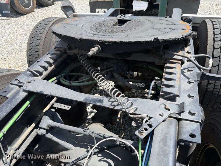 image for item YA4535 2026 Freightliner Cascadia semi truck